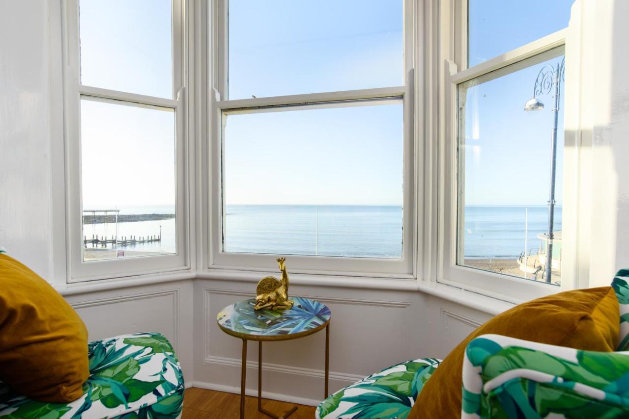 אבריסטוויט Starling View Boutique Stunning Seafront View Apartment מראה חיצוני תמונה